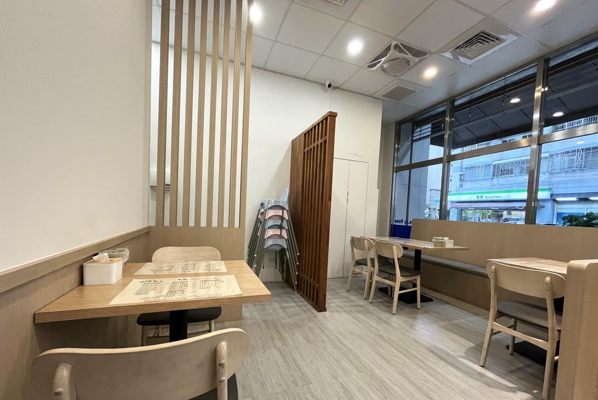 濟州之家 長江店 | 高雄經典豆腐鍋前鎮新分店 | 超好吃平日限定海鮮煎餅