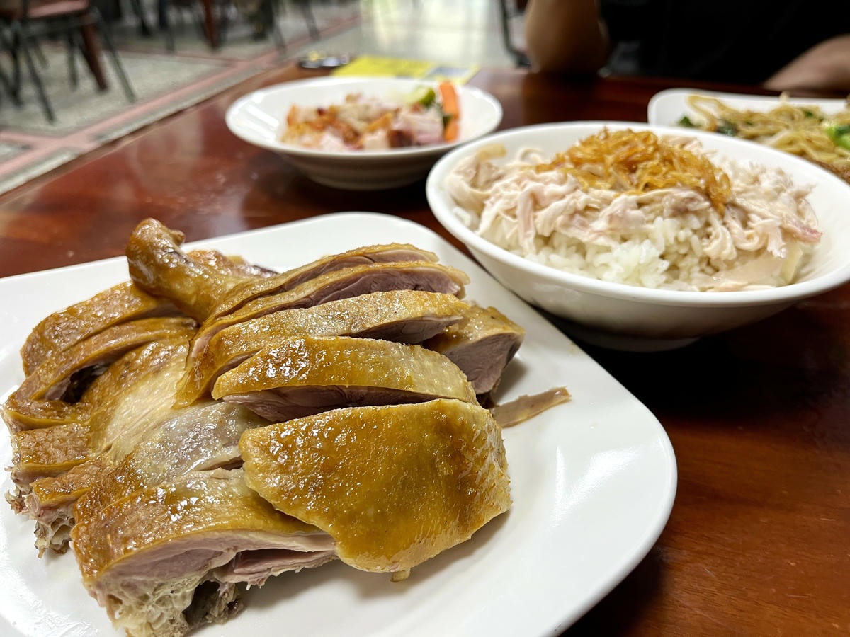 成家鴨肉麵 – 高雄文山特區人氣鴨肉飯老店 | 高雄鴨肉推薦 | 文山特區美食推薦 - 第9張圖 成家鴨肉麵 – 高雄文山特區人氣鴨肉飯老店 | 高雄鴨肉推薦 | 文山特區美食推薦