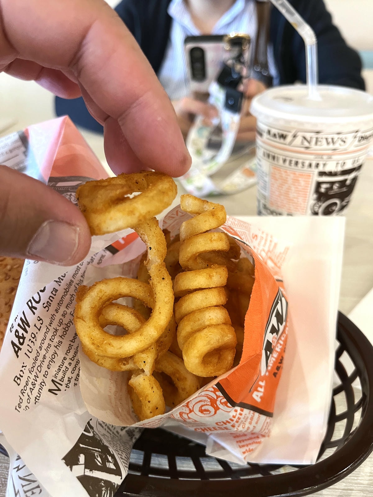 A&W 沖繩 AEROMALL | 日本只有沖繩限定的美式快餐連鎖 | 必吃捲捲薯條 - 第10張圖 A&W 沖繩 AEROMALL | 日本只有沖繩限定的美式快餐連鎖 | 必吃捲捲薯條