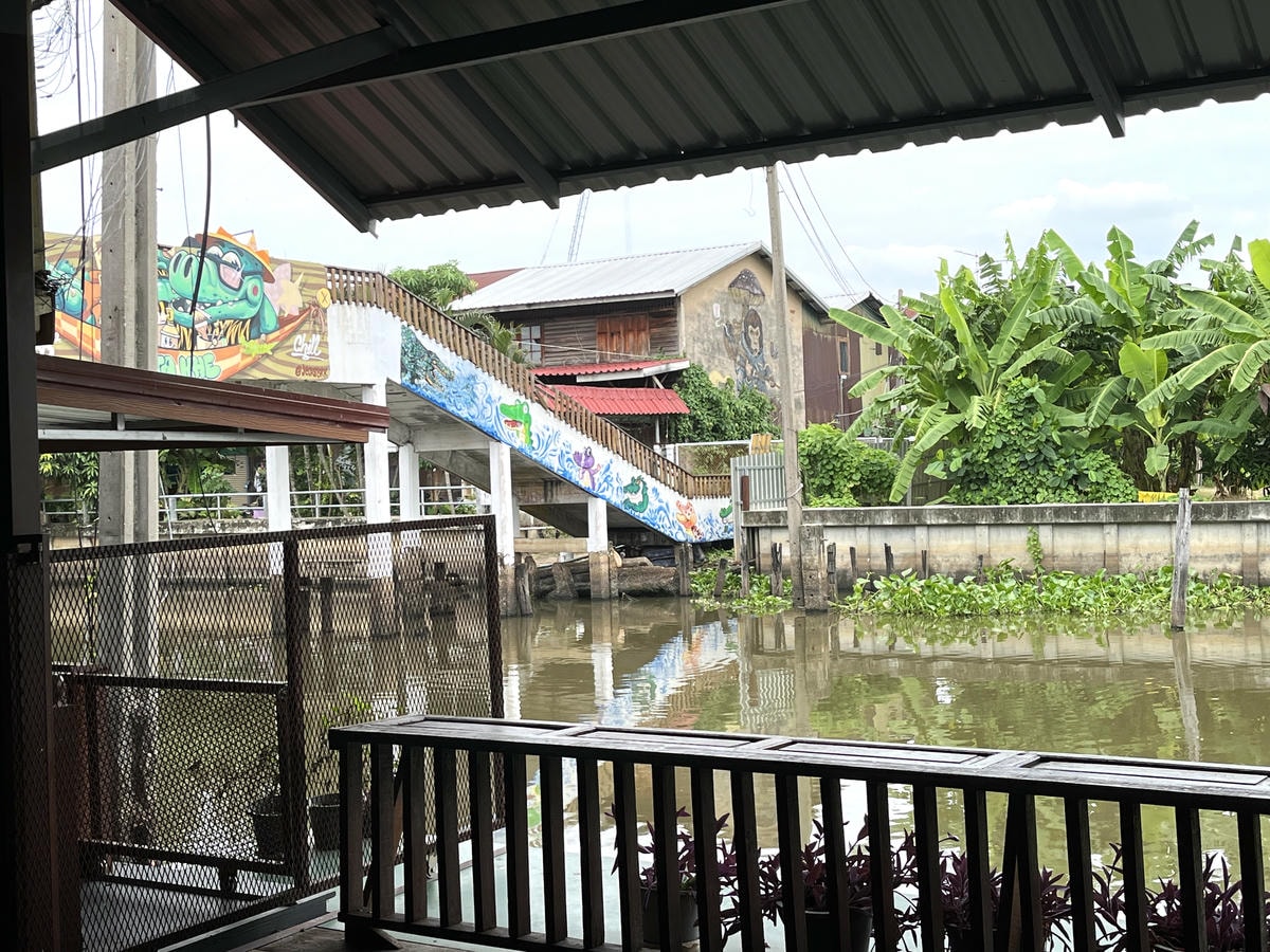 曼谷鱷魚頭水上市場 HUA TA KHE | 除了貓船以外體驗一下泰國在地水上市場 | 曼谷水上市場推薦 - 第2張圖 曼谷鱷魚頭水上市場 HUA TA KHE | 除了貓船以外體驗一下泰國在地水上市場 | 曼谷水上市場推薦