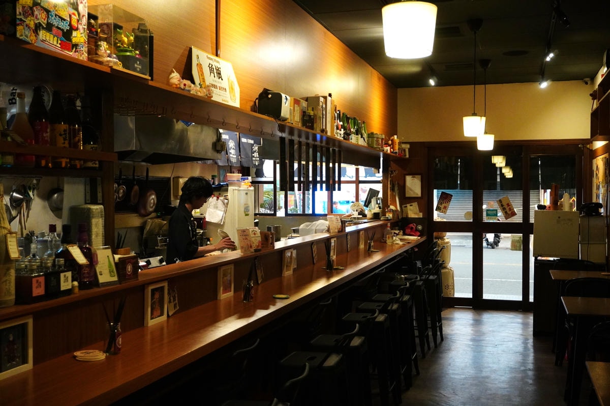 八木十浬酒場 【高雄左營居酒屋】最強直火現烤各式串燒,不用飛出國就能品嘗到道地日本居酒屋文化 - 第5張圖 八木十浬酒場 【高雄左營居酒屋】最強直火現烤各式串燒,不用飛出國就能品嘗到道地日本居酒屋文化