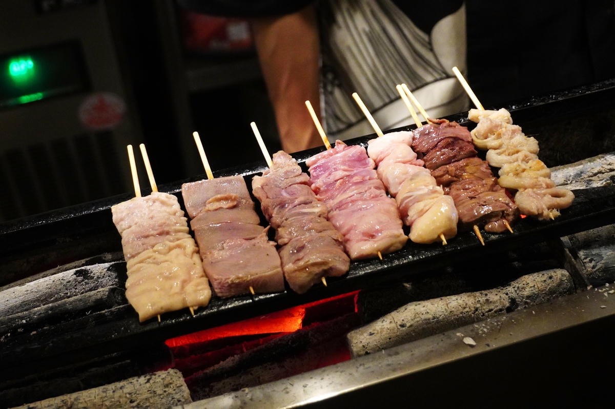 八木十浬酒場 【高雄左營居酒屋】最強直火現烤各式串燒,不用飛出國就能品嘗到道地日本居酒屋文化 - 第9張圖 八木十浬酒場 【高雄左營居酒屋】最強直火現烤各式串燒,不用飛出國就能品嘗到道地日本居酒屋文化