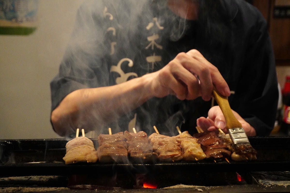 八木十浬酒場 【高雄左營居酒屋】最強直火現烤各式串燒，不用飛出國就能品嘗到道地日本居酒屋文化