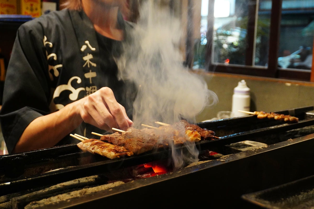 八木十浬酒場 【高雄左營居酒屋】最強直火現烤各式串燒,不用飛出國就能品嘗到道地日本居酒屋文化 - 第11張圖 八木十浬酒場 【高雄左營居酒屋】最強直火現烤各式串燒,不用飛出國就能品嘗到道地日本居酒屋文化