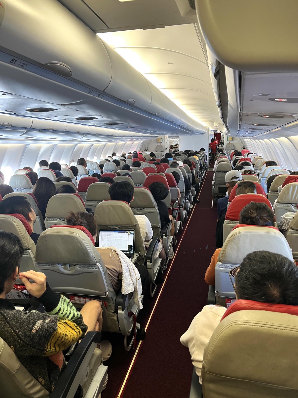 AirAsia X TPE-KIX D7378 | 便宜機票廣體客機A330飛大阪 | 桃園飛大阪推薦