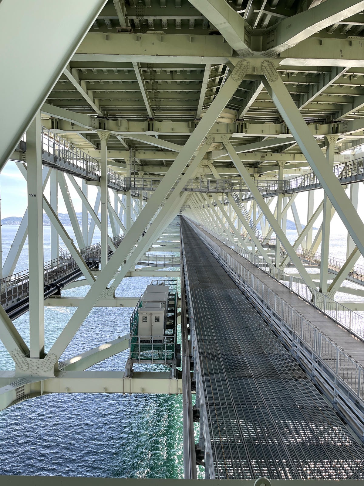 明石海峽大橋觀景台 「舞子海上散步道」 | 神戶第一景點 | 世界第2長跨海吊橋 | 300日元看無敵海景走空中海上玻璃步道 - 第29張圖 明石海峽大橋觀景台 「舞子海上散步道」 | 神戶第一景點 | 世界第2長跨海吊橋 | 300日元看無敵海景走空中海上玻璃步道