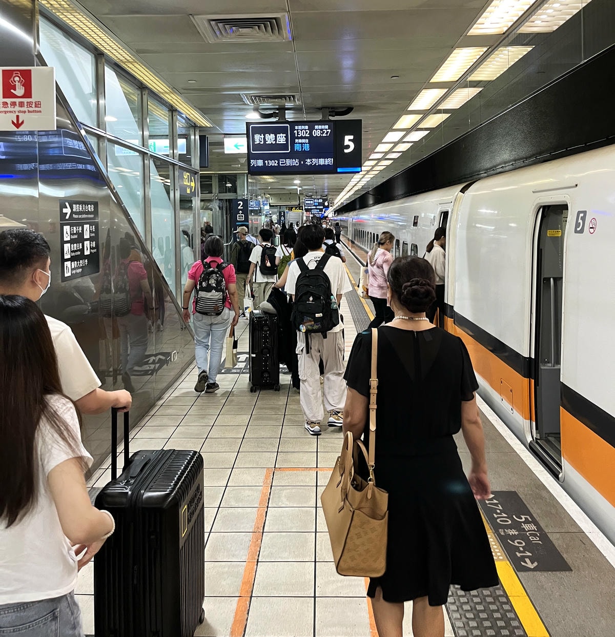 高鐵飯店聯票 高雄漢來大飯店 | 高雄海景五星級飯店 | 百貨共構觀光夜市走路就到 - 第3張圖 高鐵飯店聯票 高雄漢來大飯店 | 高雄海景五星級飯店 | 百貨共構觀光夜市走路就到