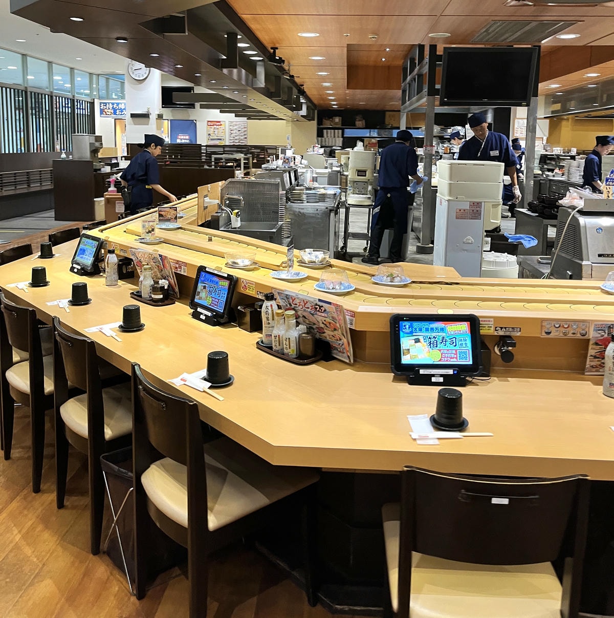 大阪美食|大起水產迴轉壽司 | 100日圓起關西限定的平價選擇 | 大阪臨空城美食 - 第5張圖 大阪美食|大起水產迴轉壽司 | 100日圓起關西限定的平價選擇 | 大阪臨空城美食