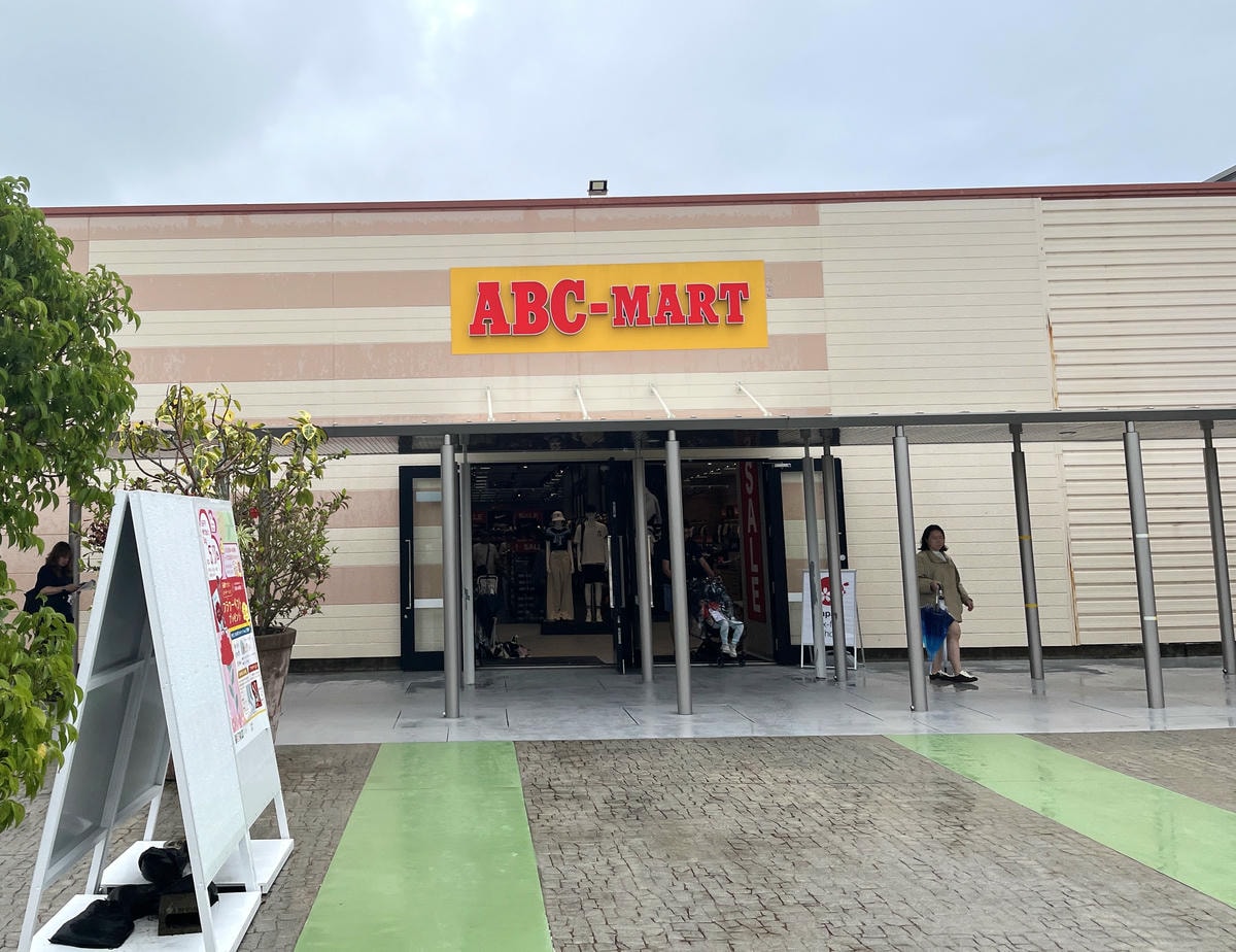 沖繩OUTLET ASHIBINAA 購物中心 | 沖繩唯一的Outlet 機場15分鐘 - 第9張圖 沖繩OUTLET ASHIBINAA 購物中心 | 沖繩唯一的Outlet 機場15分鐘