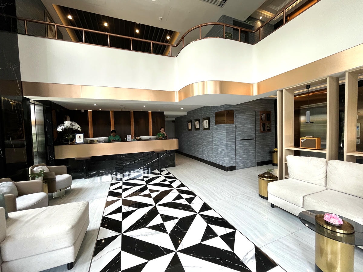 ARNI SKYE HOTEL | 曼谷千元就能住無邊際泳池豪華商旅 | 曼谷平價住宿推薦 - 第4張圖 ARNI SKYE HOTEL | 曼谷千元就能住無邊際泳池豪華商旅 | 曼谷平價住宿推薦