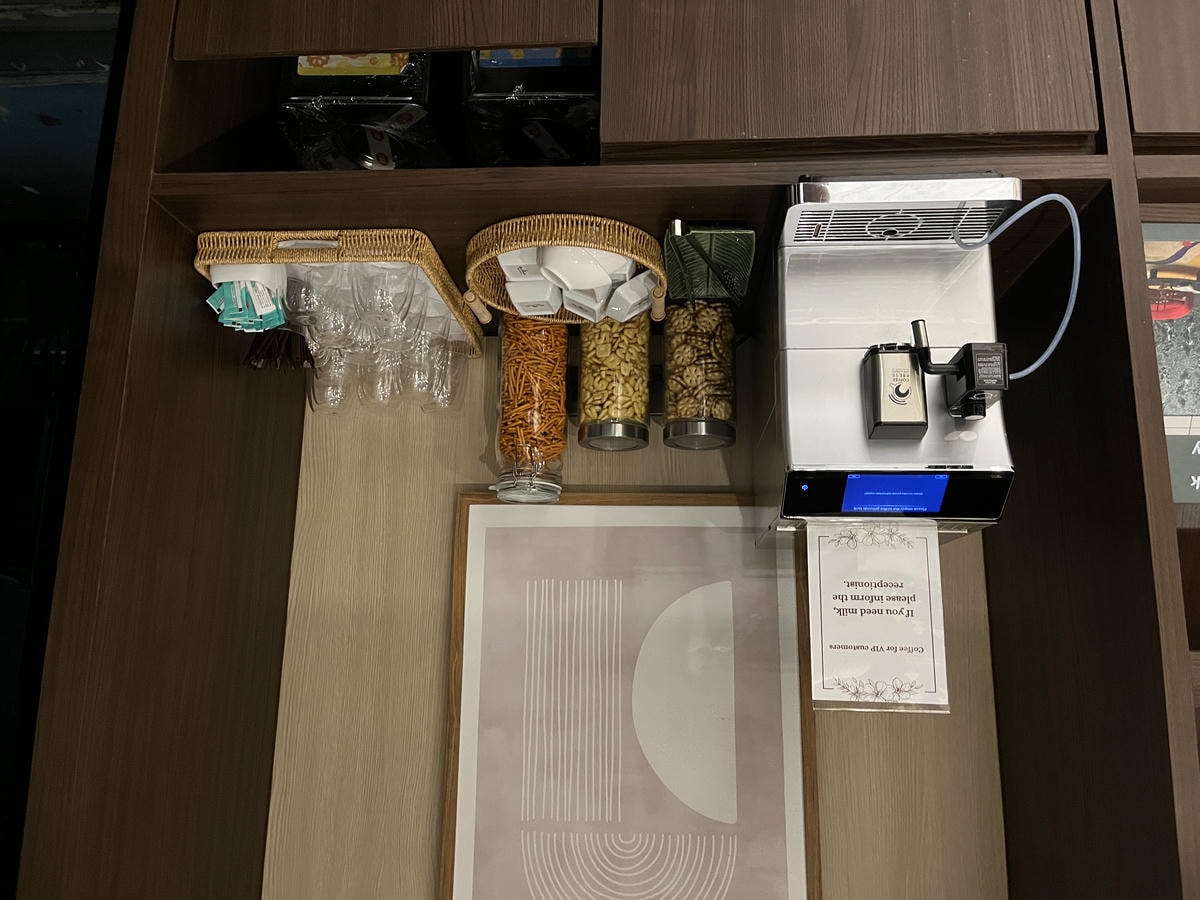 ARNI SKYE HOTEL | 曼谷千元就能住無邊際泳池豪華商旅 | 曼谷平價住宿推薦 - 第9張圖 ARNI SKYE HOTEL | 曼谷千元就能住無邊際泳池豪華商旅 | 曼谷平價住宿推薦