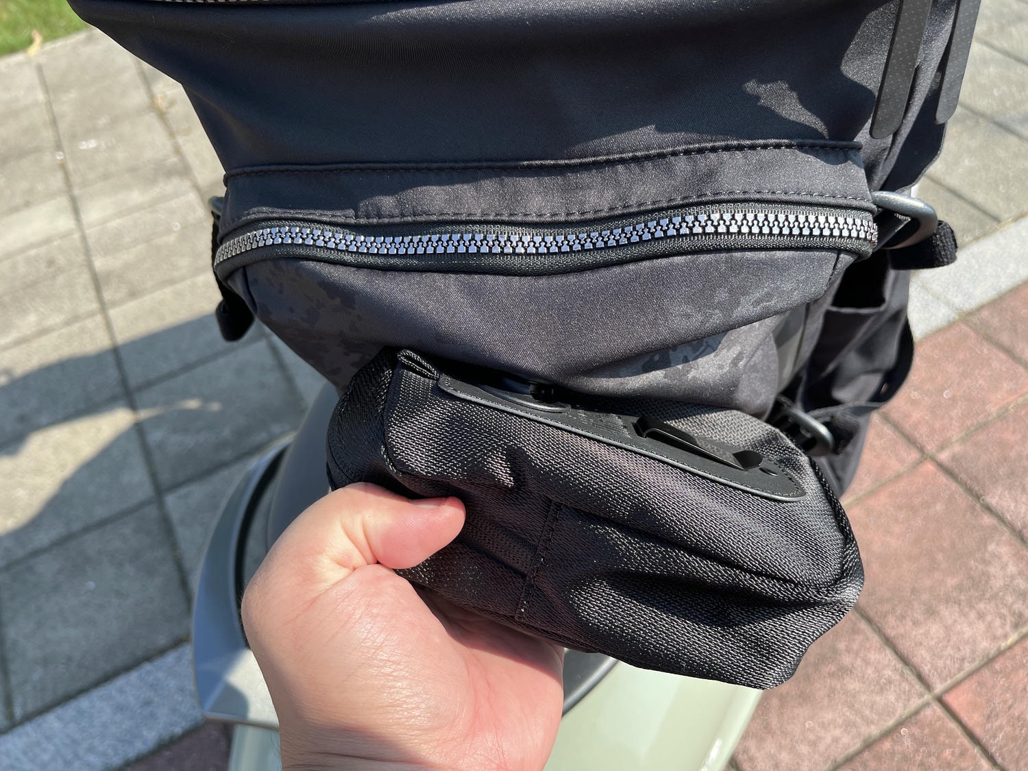 NICHE 樂奇都會背包 | 城市旅人天鷹座探險大容量後背包 | 機能質感一次擁有 - 第5張圖 NICHE 樂奇都會背包 | 城市旅人天鷹座探險大容量後背包 | 機能質感一次擁有