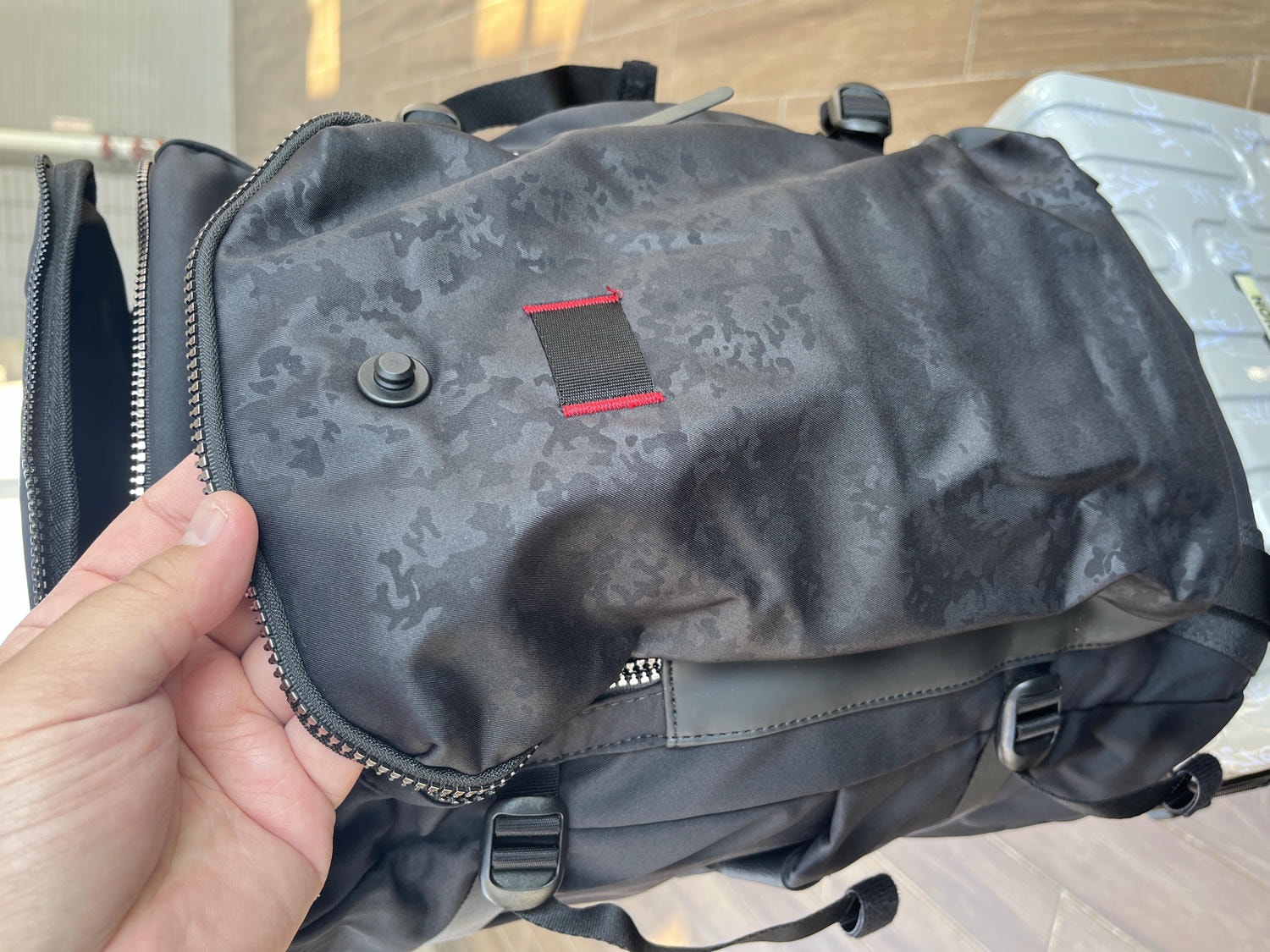 NICHE 樂奇都會背包 | 城市旅人天鷹座探險大容量後背包 | 機能質感一次擁有 - 第16張圖 NICHE 樂奇都會背包 | 城市旅人天鷹座探險大容量後背包 | 機能質感一次擁有