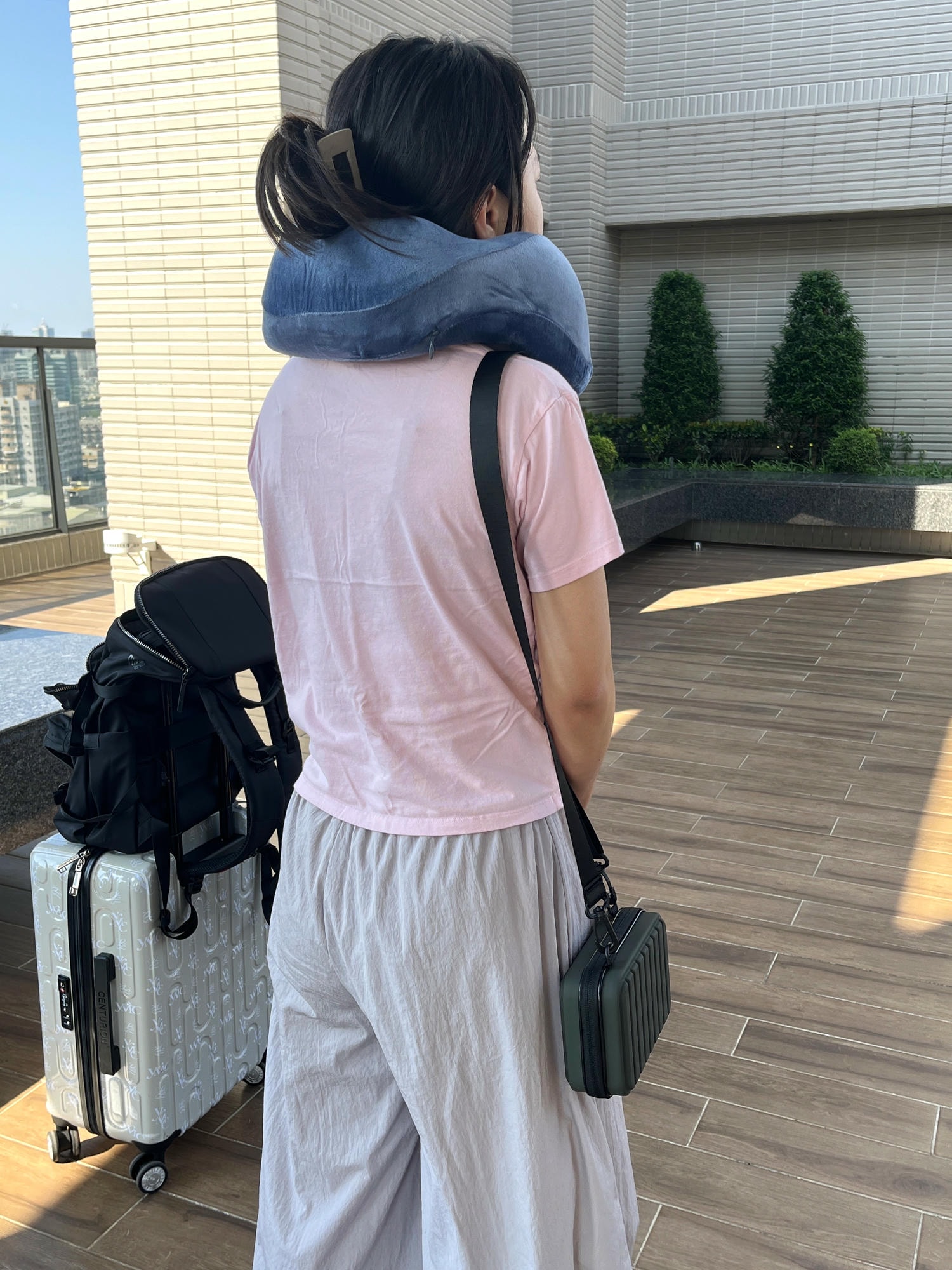 Travel Blue 旅途有型禮盒 豪華款 | 記憶棉支撐頸枕 | 世界第一旅游頸枕 | Travel Blue團購