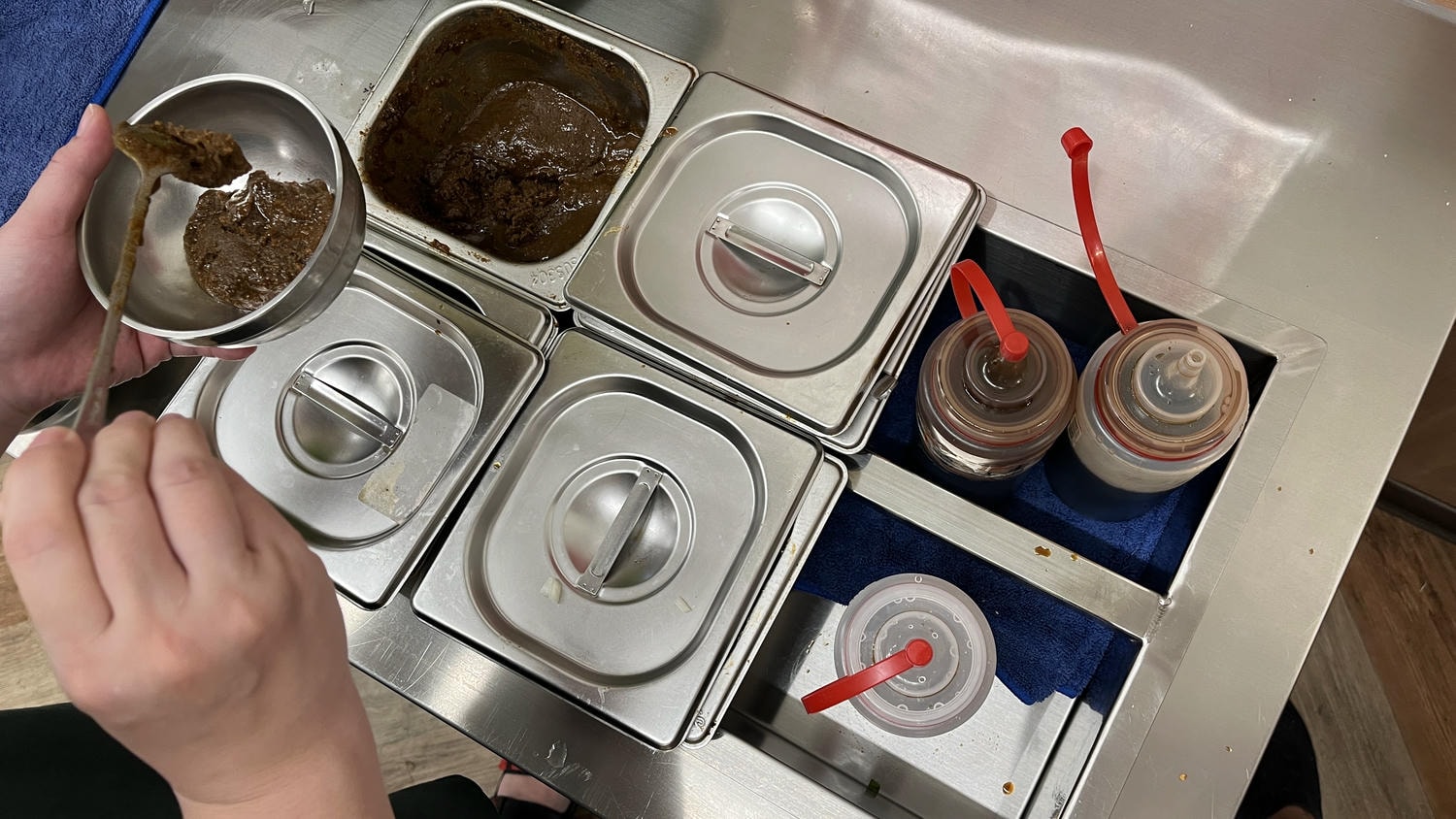 三媽臭臭鍋 鳳山五甲店 | 新一代裝潢冷氣瓦斯爐 | 飲料吧甜點爆米花吃到飽 - 第8張圖 三媽臭臭鍋 鳳山五甲店 | 新一代裝潢冷氣瓦斯爐 | 飲料吧甜點爆米花吃到飽