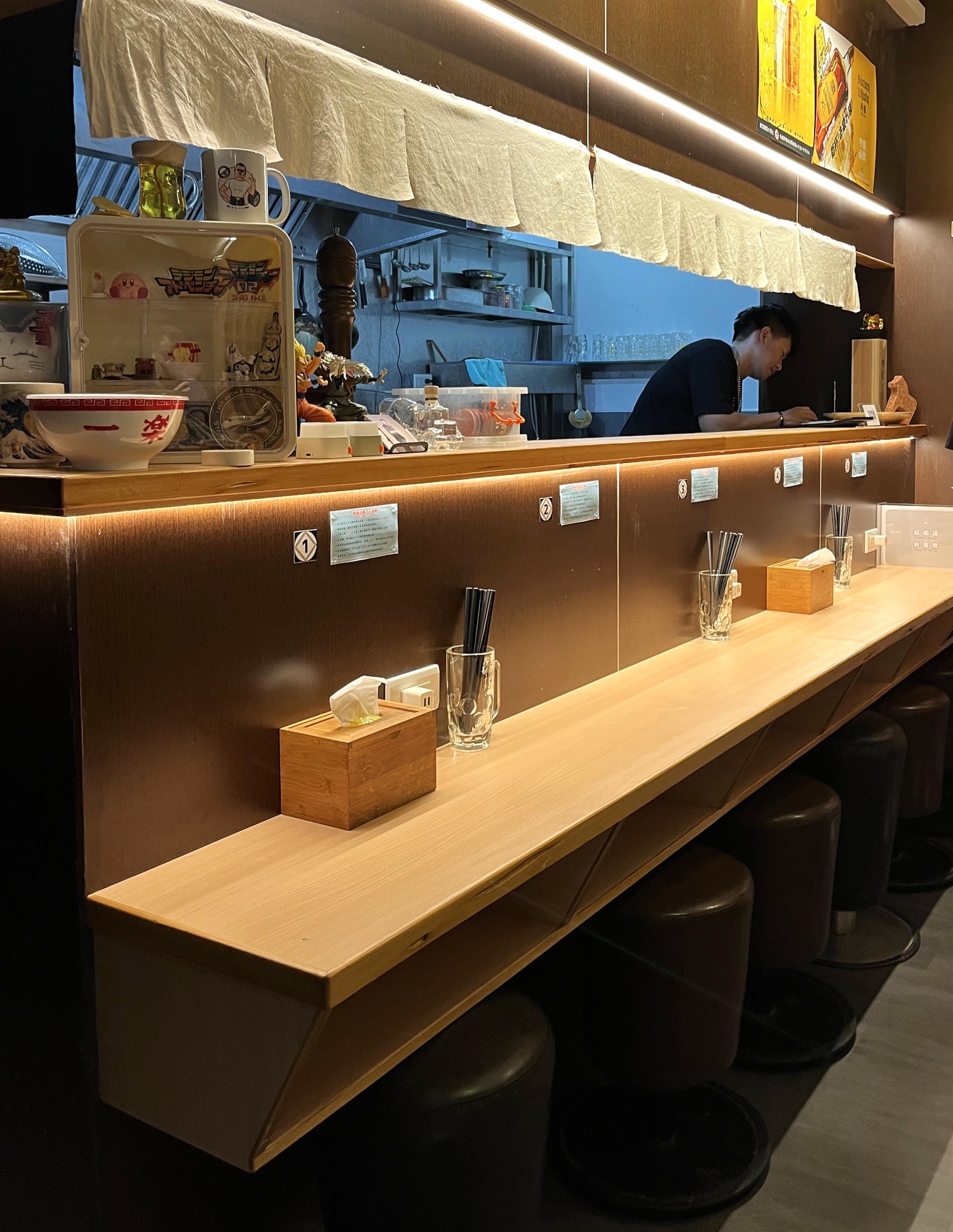 厥楓流 | 高雄鹽埕家系拉麵 | 濃厚系拉麵大推叉燒飯 | - 第4張圖 厥楓流 | 高雄鹽埕家系拉麵 | 濃厚系拉麵大推叉燒飯 |