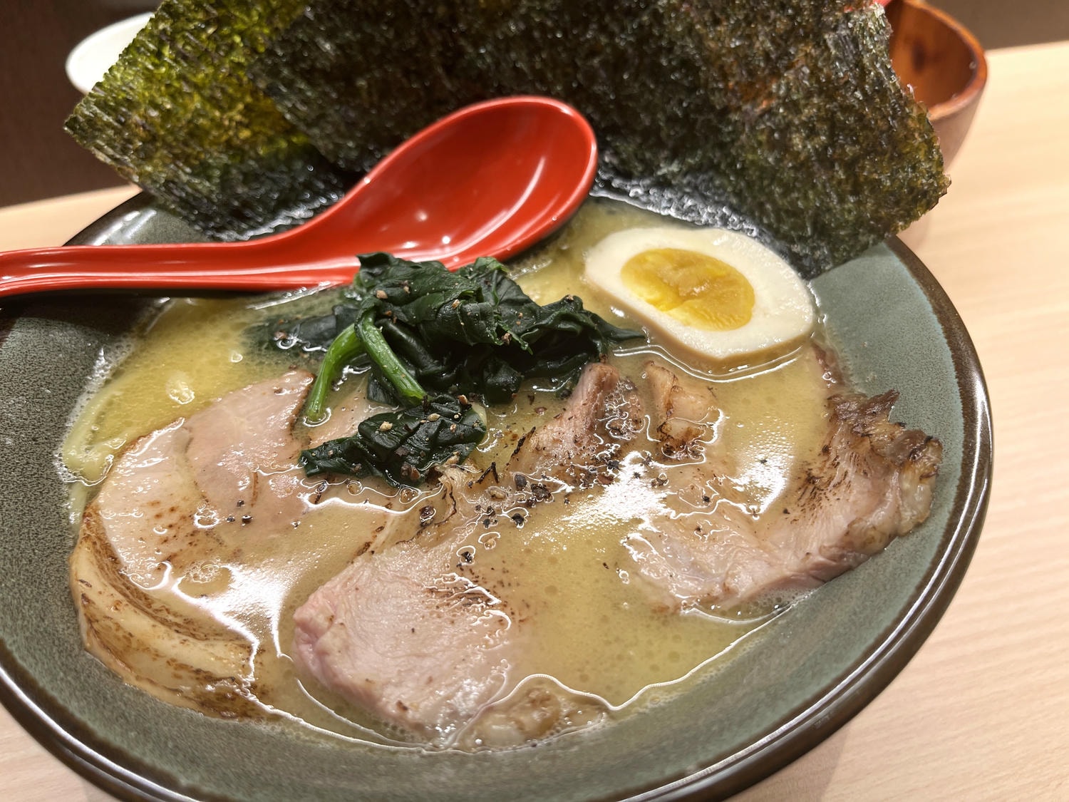 厥楓流 | 高雄鹽埕家系拉麵 | 濃厚系拉麵大推叉燒飯 | - 第11張圖 厥楓流 | 高雄鹽埕家系拉麵 | 濃厚系拉麵大推叉燒飯 |