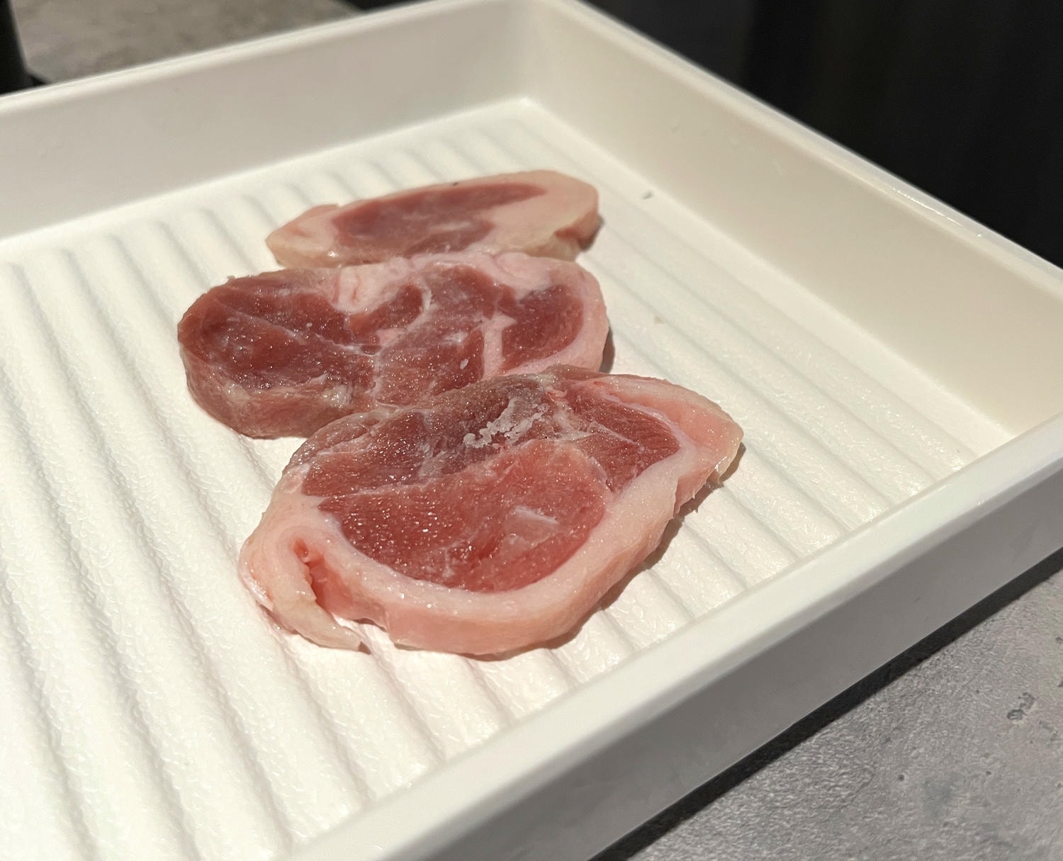 肉次方 高雄夢時代店 | 服務好燒肉吃到飽高雄首家百貨店 | 858 桌邊現切牛肉 - 第26張圖 肉次方 高雄夢時代店 | 服務好燒肉吃到飽高雄首家百貨店 | 858 桌邊現切牛肉