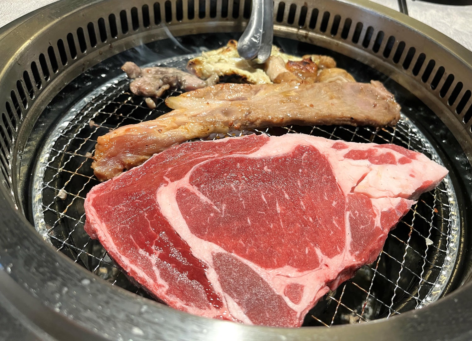 肉次方 高雄夢時代店 | 服務好燒肉吃到飽高雄首家百貨店 | 858 桌邊現切牛肉 - 第20張圖 肉次方 高雄夢時代店 | 服務好燒肉吃到飽高雄首家百貨店 | 858 桌邊現切牛肉