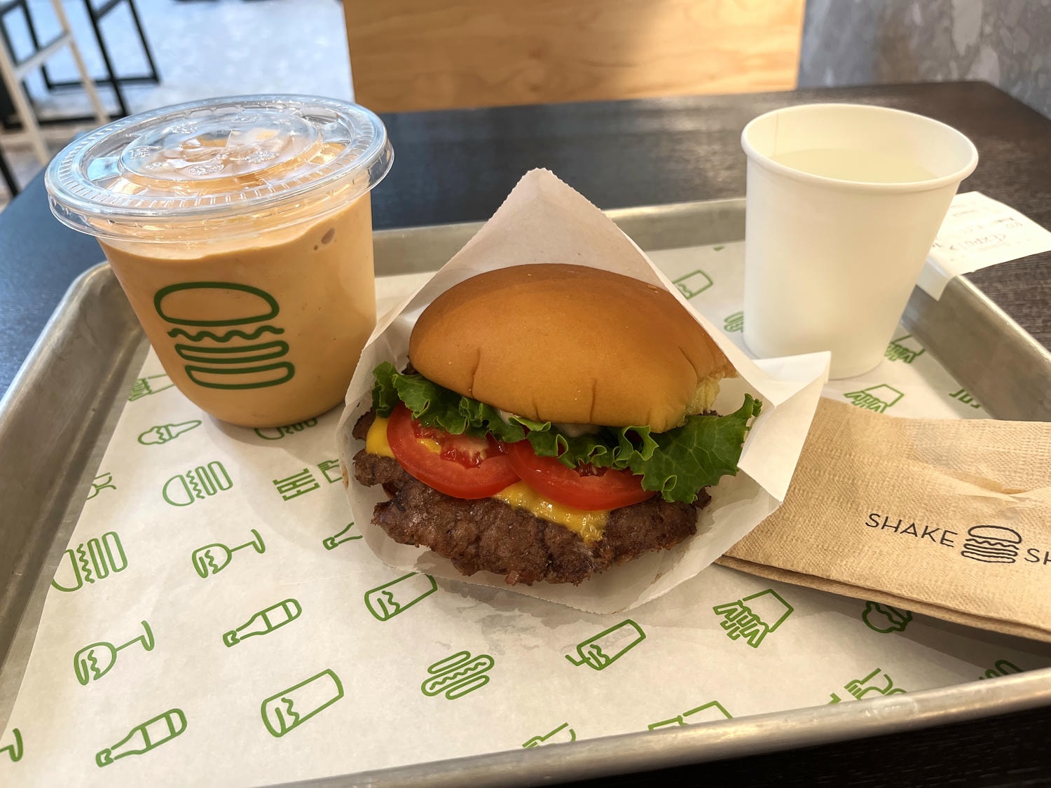 SHAKE SHACK 曼谷 EMsphere | 泰國限定泰式奶茶奶昔 | 美國紐約必吃漢堡店