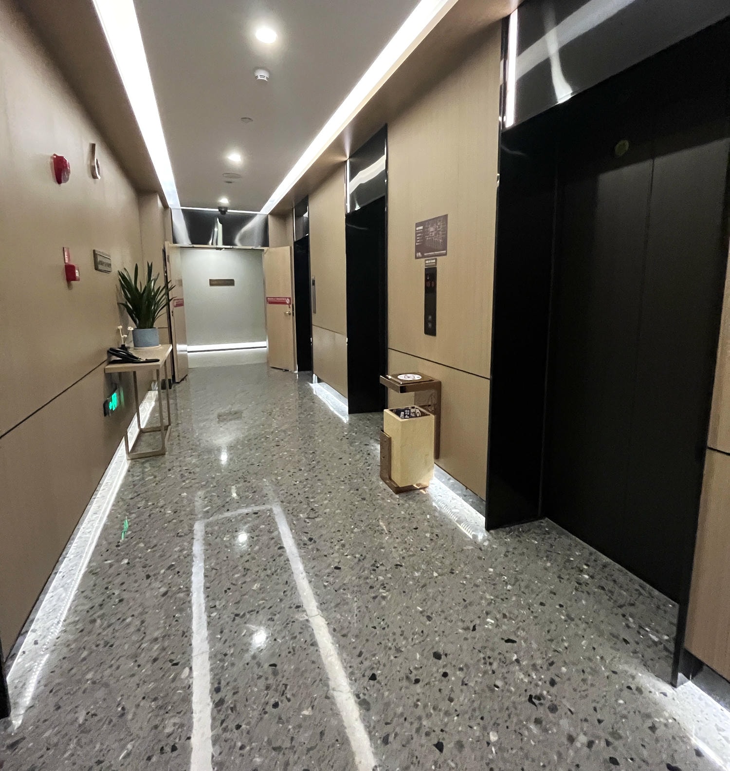 深圳 東門壹棠服務公寓 CM Serviced Apartment | 熱鬧步行街地鐵走路1分鐘 | 精緻住宿體驗 - 第7張圖 深圳 東門壹棠服務公寓 CM Serviced Apartment | 熱鬧步行街地鐵走路1分鐘 | 精緻住宿體驗