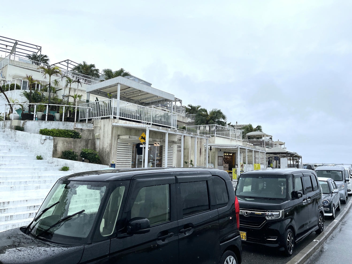 沖繩 瀨長島 | 希臘風機場旁文創小島 | 幸福鬆餅 | MARCY’S OKINAWA 香蕉奶昔 - 第2張圖 沖繩 瀨長島 | 希臘風機場旁文創小島 | 幸福鬆餅 | MARCY’S OKINAWA 香蕉奶昔