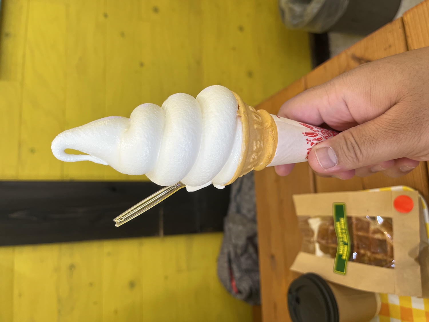 沖繩 瀨長島 | 希臘風機場旁文創小島 | 幸福鬆餅 | MARCY’S OKINAWA 香蕉奶昔 - 第14張圖 沖繩 瀨長島 | 希臘風機場旁文創小島 | 幸福鬆餅 | MARCY’S OKINAWA 香蕉奶昔
