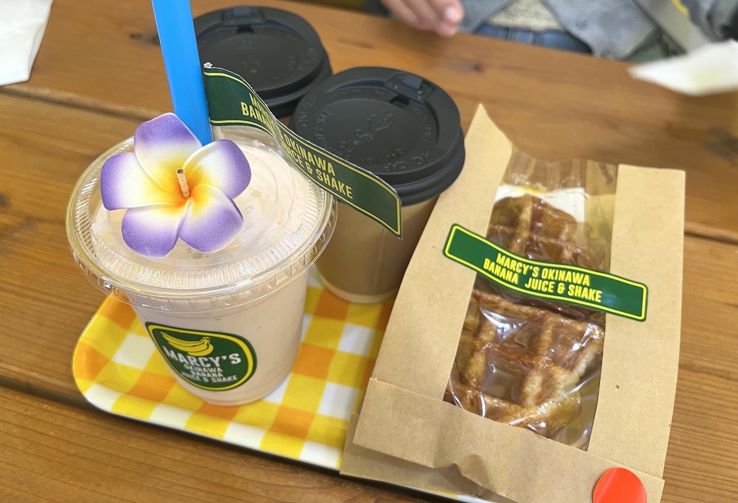 沖繩 瀨長島 | 希臘風機場旁文創小島 | 幸福鬆餅 | MARCY’S OKINAWA 香蕉奶昔 - 第12張圖 沖繩 瀨長島 | 希臘風機場旁文創小島 | 幸福鬆餅 | MARCY’S OKINAWA 香蕉奶昔