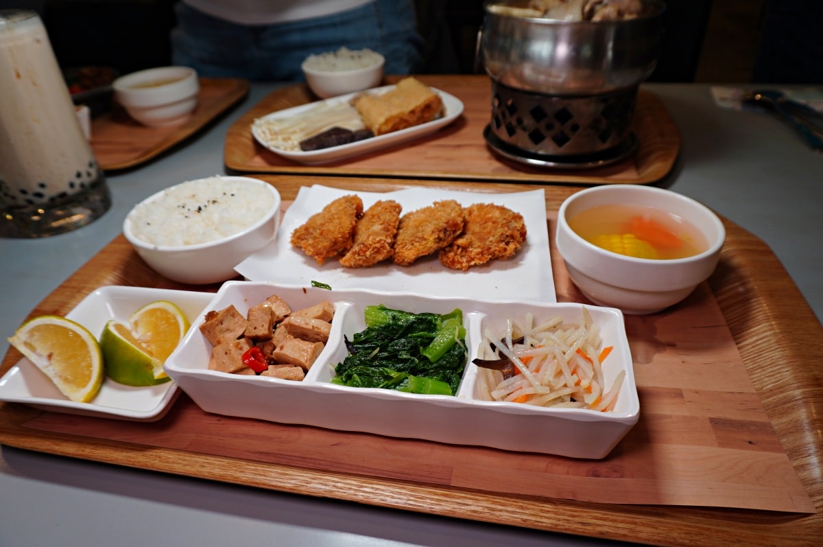 跨年玩台東 | 鐵花商圈2025 推薦美食甜點 | 台東旅遊懶人包