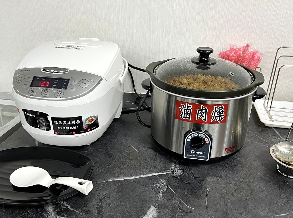 羊霸天下 羊肉爐火鍋吃到飽 高雄鳳山店 | 120分鐘羊肋排羊肚吃到飽 | 甜點還有統一布丁 - 第20張圖 羊霸天下 羊肉爐火鍋吃到飽 高雄鳳山店 | 120分鐘羊肋排羊肚吃到飽 | 甜點還有統一布丁