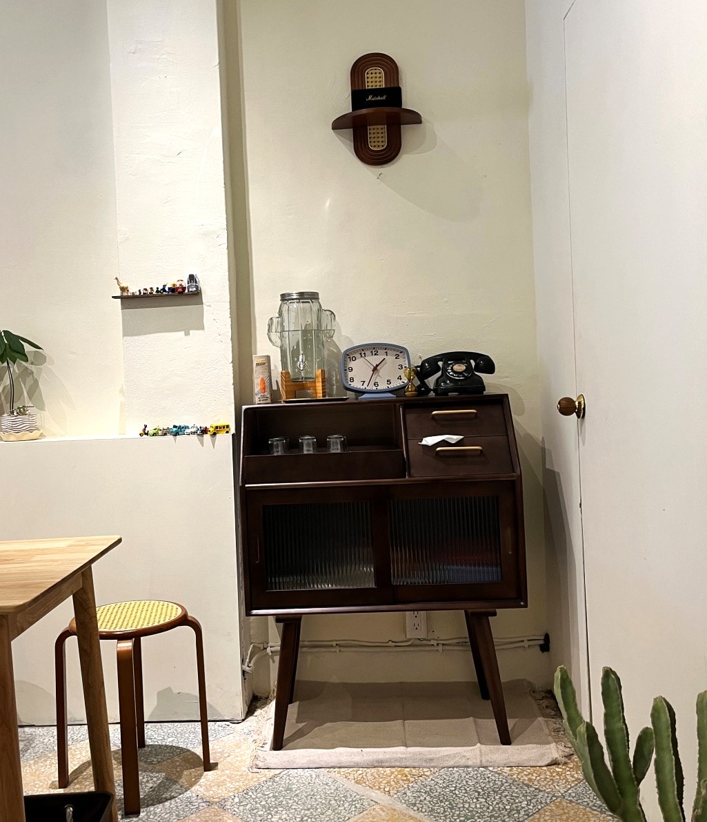 餓八來秋 高雄鹽埕店 | 來自台南的南洋風格海南雞專賣店 | 高雄海南雞飯 - 第3張圖 餓八來秋 高雄鹽埕店 | 來自台南的南洋風格海南雞專賣店 | 高雄海南雞飯