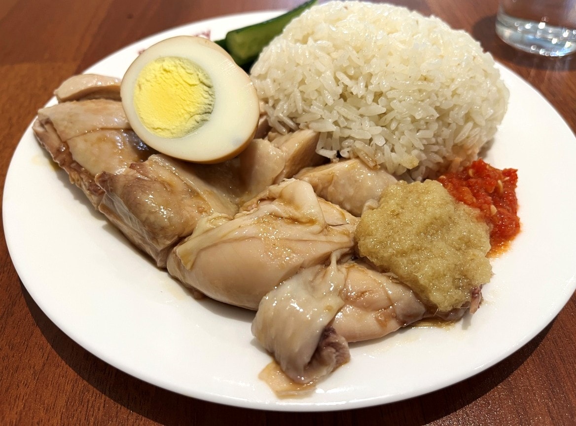 餓八來秋 高雄鹽埕店 | 來自台南的南洋風格海南雞專賣店 | 高雄海南雞飯 - 第7張圖 餓八來秋 高雄鹽埕店 | 來自台南的南洋風格海南雞專賣店 | 高雄海南雞飯
