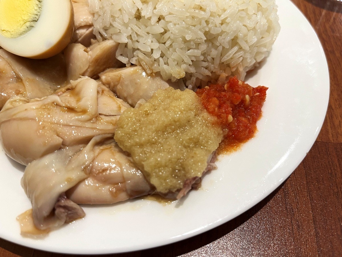 餓八來秋 高雄鹽埕店 | 來自台南的南洋風格海南雞專賣店 | 高雄海南雞飯 - 第8張圖 餓八來秋 高雄鹽埕店 | 來自台南的南洋風格海南雞專賣店 | 高雄海南雞飯