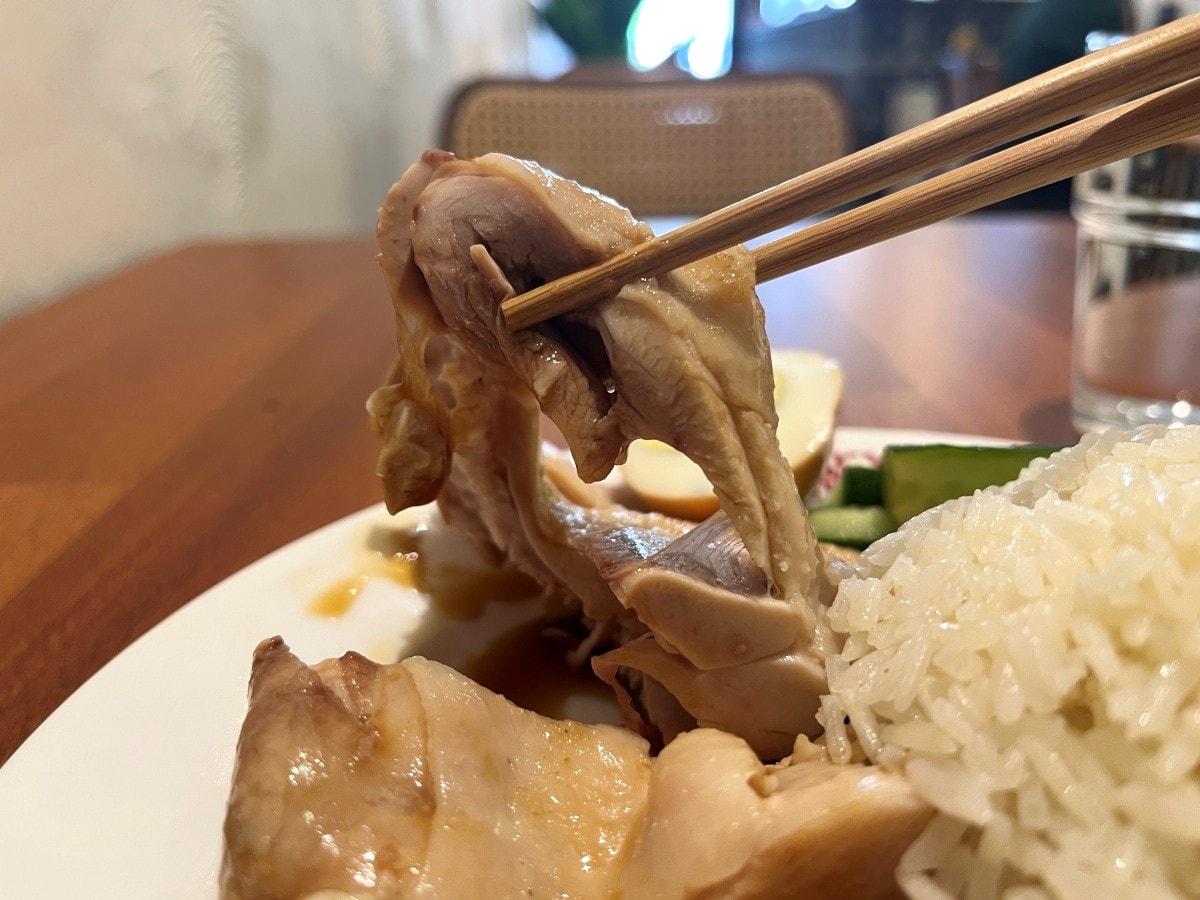餓八來秋 高雄鹽埕店 | 來自台南的南洋風格海南雞專賣店 | 高雄海南雞飯 - 第9張圖 餓八來秋 高雄鹽埕店 | 來自台南的南洋風格海南雞專賣店 | 高雄海南雞飯