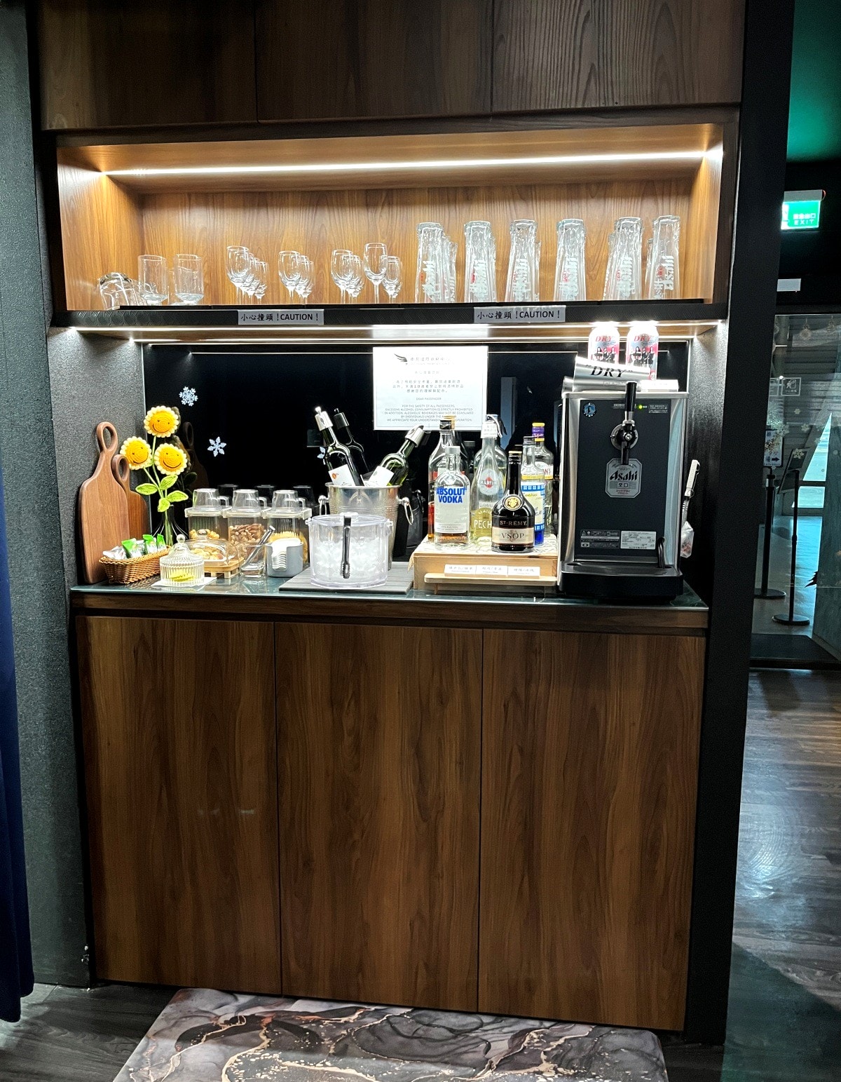高雄機場貴賓室 | 南苑國際商務中心 | 高雄機場最強新開幕信用卡貴賓室 - 第16張圖 高雄機場貴賓室 | 南苑國際商務中心 | 高雄機場最強新開幕信用卡貴賓室