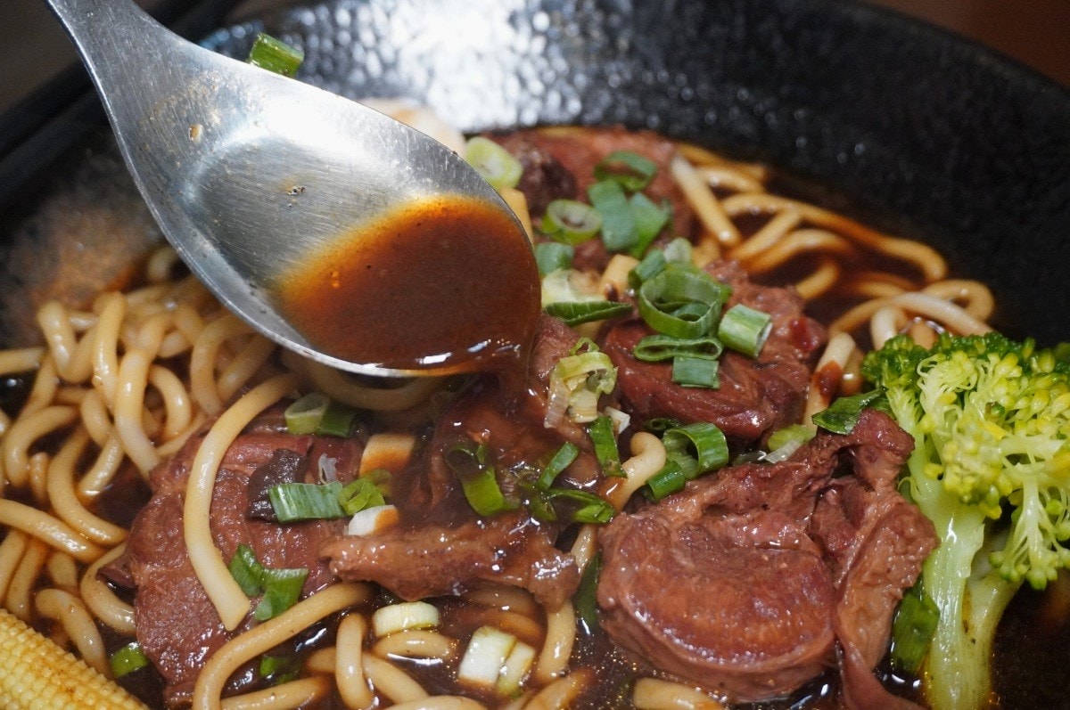 滷憶食堂 嘉義 | 招牌紅燒豬肉麵 | 在地人的銅板古早味食堂 | 嘉義美食推薦 - 第28張圖 滷憶食堂 嘉義 | 招牌紅燒豬肉麵 | 在地人的銅板古早味食堂 | 嘉義美食推薦