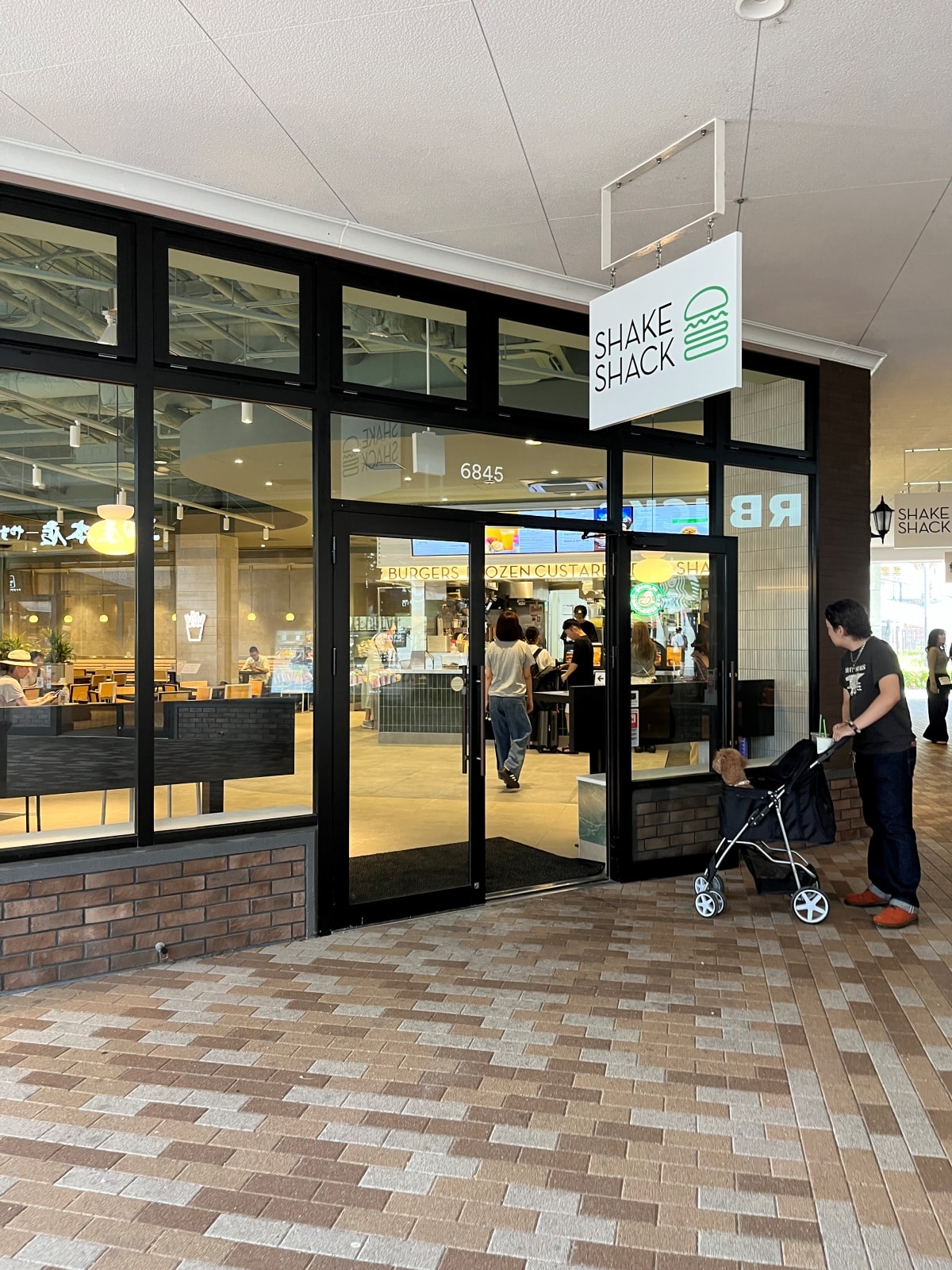 大阪臨空城 Premium Outlet | 關西機場5分鐘距離過橋就到