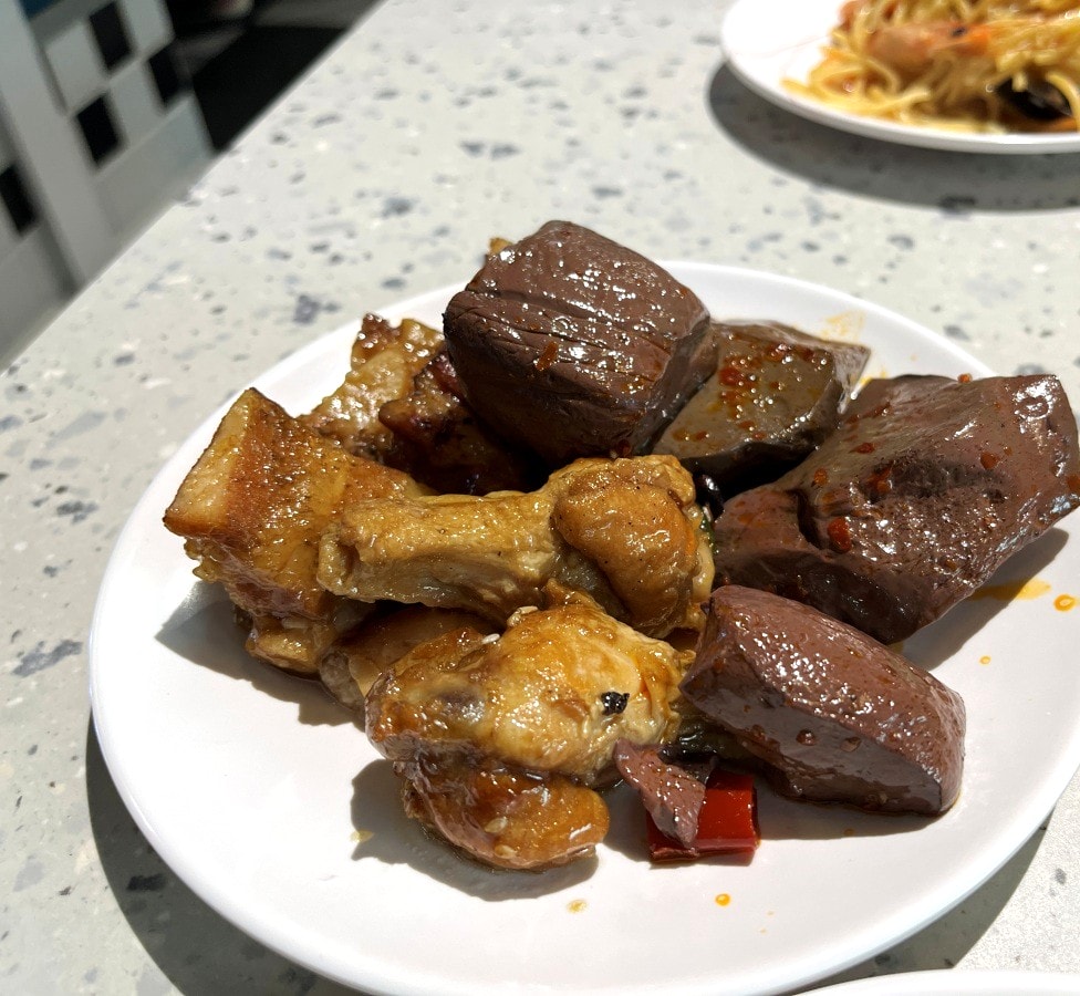 我家牛排 高雄同盟旗艦店 | 南部最強上百道自助吧 | 薄多義雞翅披薩 | 高雄我家牛排