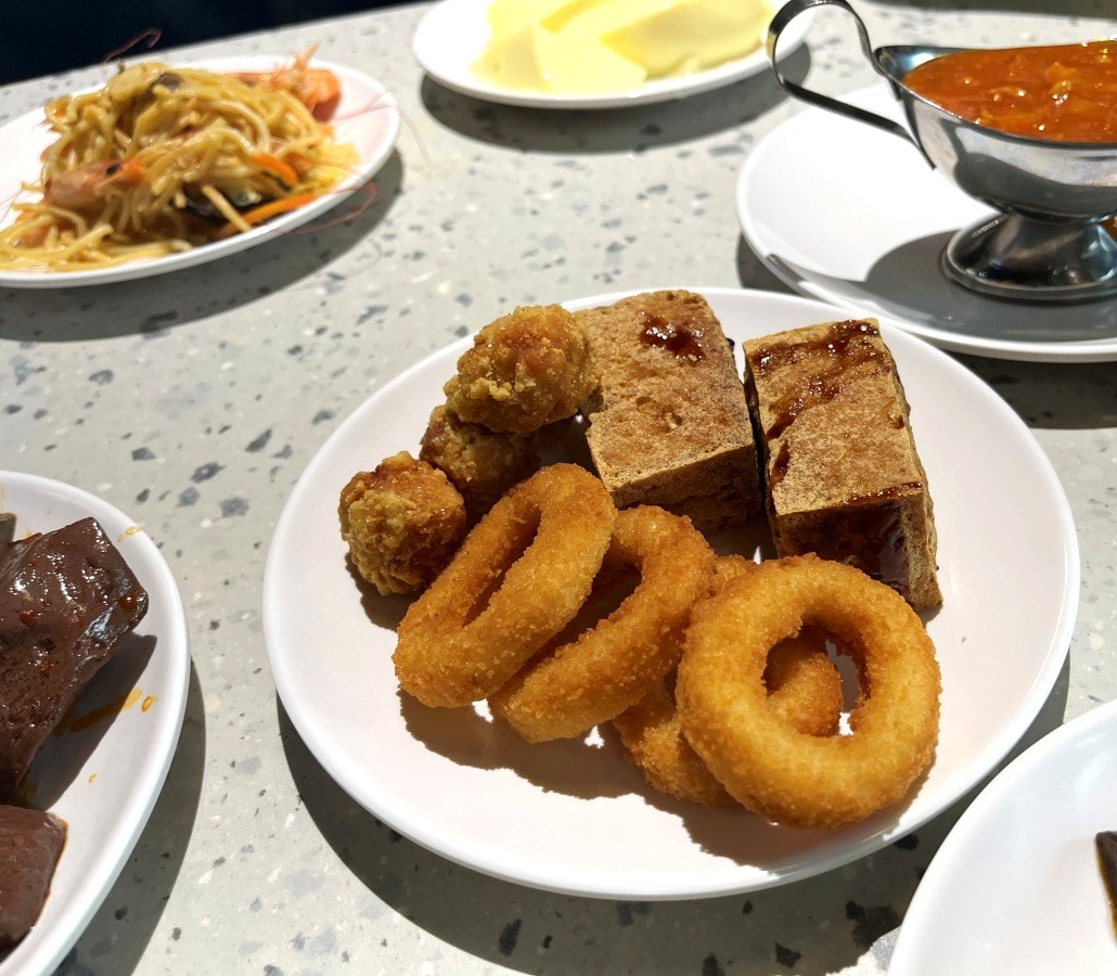 我家牛排 高雄同盟旗艦店 | 南部最強上百道自助吧 | 薄多義雞翅披薩 | 高雄我家牛排