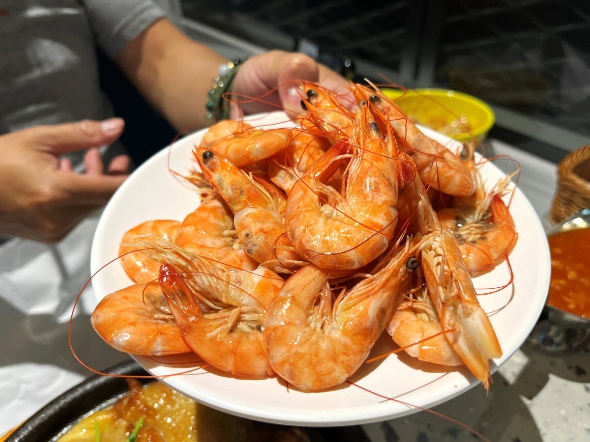 我家牛排 高雄同盟旗艦店 | 南部最強上百道自助吧 | 薄多義雞翅披薩 | 高雄我家牛排