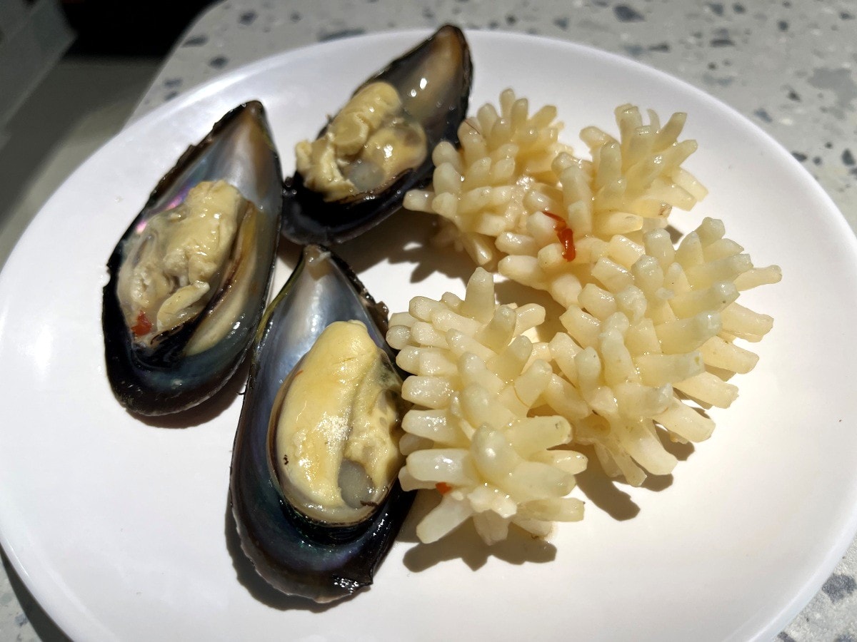 我家牛排 高雄同盟旗艦店 | 南部最強上百道自助吧 | 薄多義雞翅披薩 | 高雄我家牛排