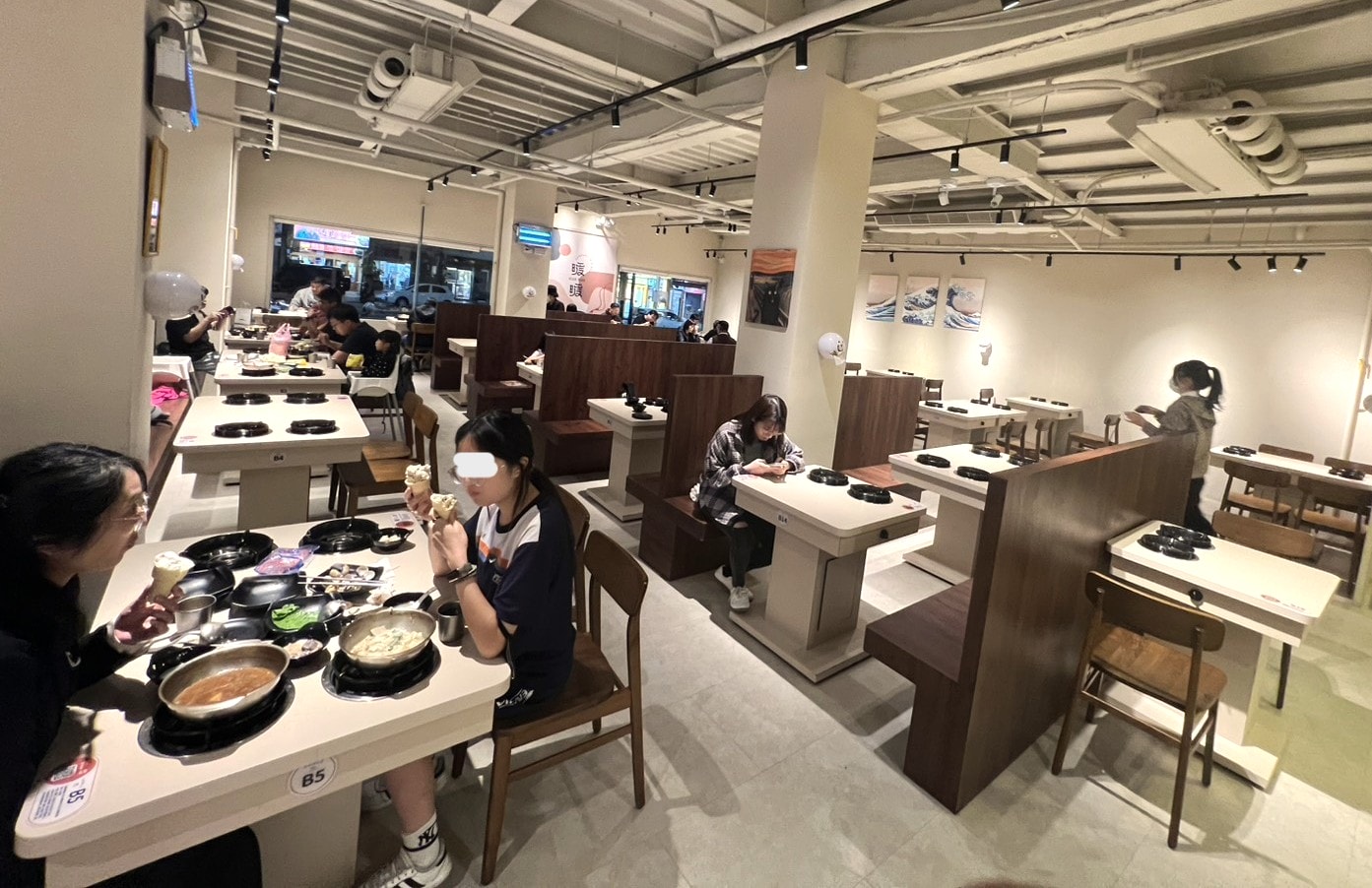 暖暖小火鍋(一心店) | 178起溫暖系小火鍋, 滷肉飯 | 米血 | 飲料冰淇淋自助吧無限享用 - 第3張圖 暖暖小火鍋(一心店) | 178起溫暖系小火鍋, 滷肉飯 | 米血 | 飲料冰淇淋自助吧無限享用