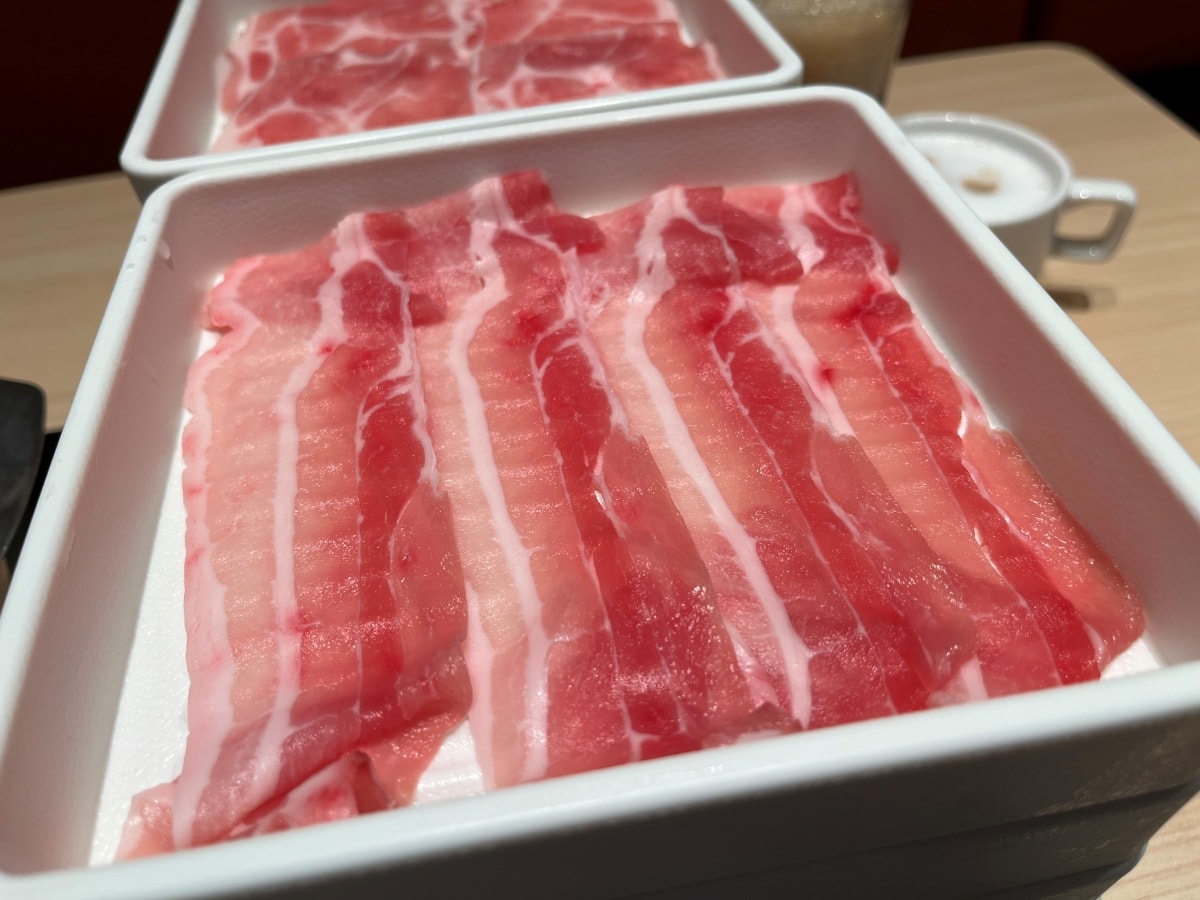 涮乃葉 五福店 | 高雄首家路邊店 480起日系涮涮鍋吃到飽 | 精緻蔬菜吧 - 第19張圖 涮乃葉 五福店 | 高雄首家路邊店 480起日系涮涮鍋吃到飽 | 精緻蔬菜吧