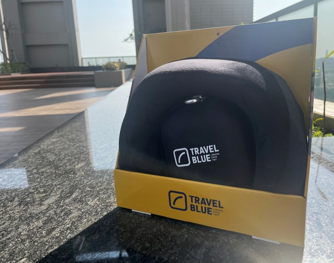 TRAVEL BLUE 機場最常見的頂級旅遊頭枕 | U枕加收納盒 | 線上買比機場划算 - 第1張圖 TRAVEL BLUE 機場最常見的頂級旅遊頭枕 | U枕加收納盒 | 線上買比機場划算
