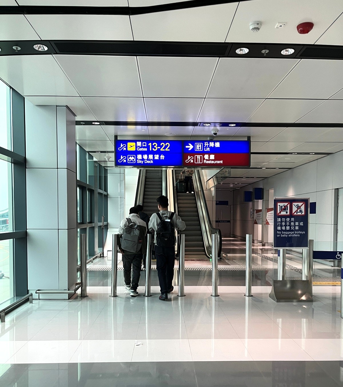 香港快運 HK EXPRESS 香港-臺北桃園 全新A321neo | 空橋觀景臺 | 可以看飛機的麥當勞 - 第8張圖 香港快運 HK EXPRESS 香港-臺北桃園 全新A321neo | 空橋觀景臺 | 可以看飛機的麥當勞