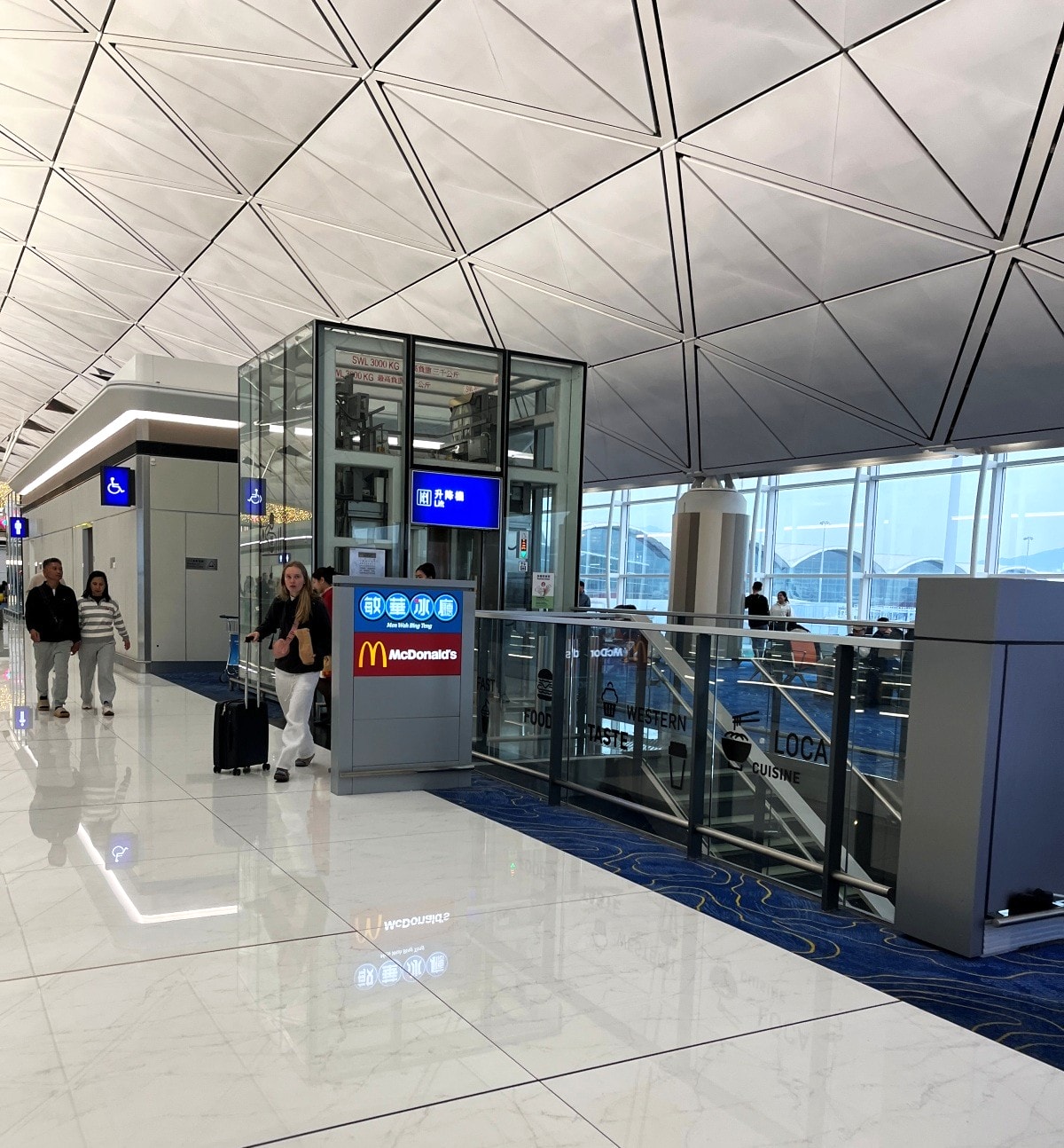 香港快運 HK EXPRESS 香港-臺北桃園 全新A321neo | 空橋觀景臺 | 可以看飛機的麥當勞 - 第14張圖 香港快運 HK EXPRESS 香港-臺北桃園 全新A321neo | 空橋觀景臺 | 可以看飛機的麥當勞