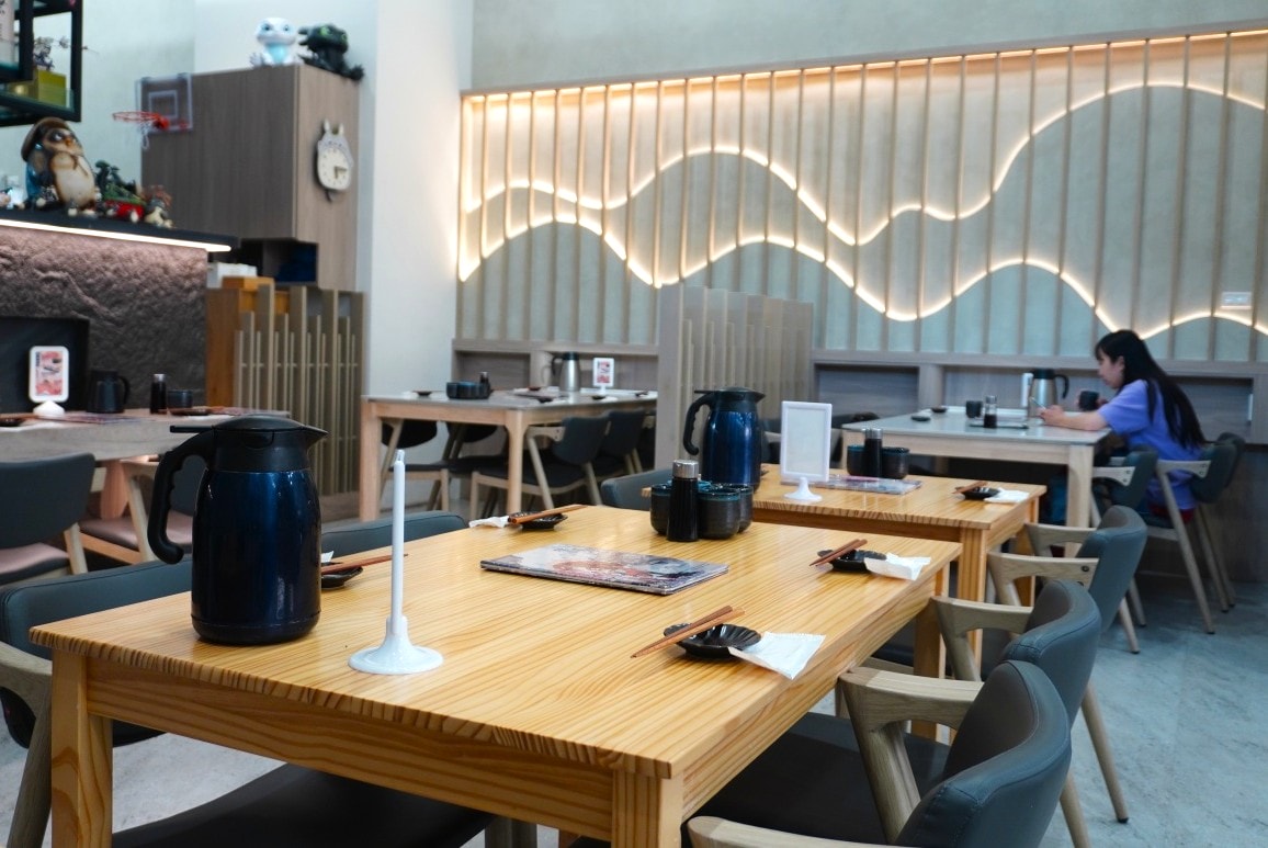 橘葉壽司 左營店 | 超霸氣份量 | 平價家庭聚餐 | 高雄日本料理推薦 - 第6張圖 橘葉壽司 左營店 | 超霸氣份量 | 平價家庭聚餐 | 高雄日本料理推薦
