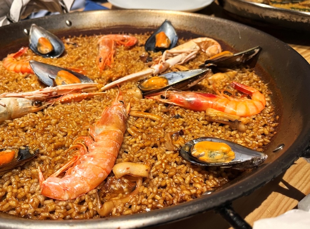 Larrocería 馬德里 | 西班牙燉飯Paella專賣店 | 地中海溫馨風格巷弄小店 - 第12張圖 Larrocería 馬德里 | 西班牙燉飯Paella專賣店 | 地中海溫馨風格巷弄小店