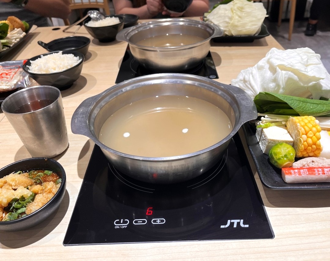 錢都 日式涮涮鍋 鳳山直營店 | 環境好菜盤精緻 | 高雄火鍋推薦