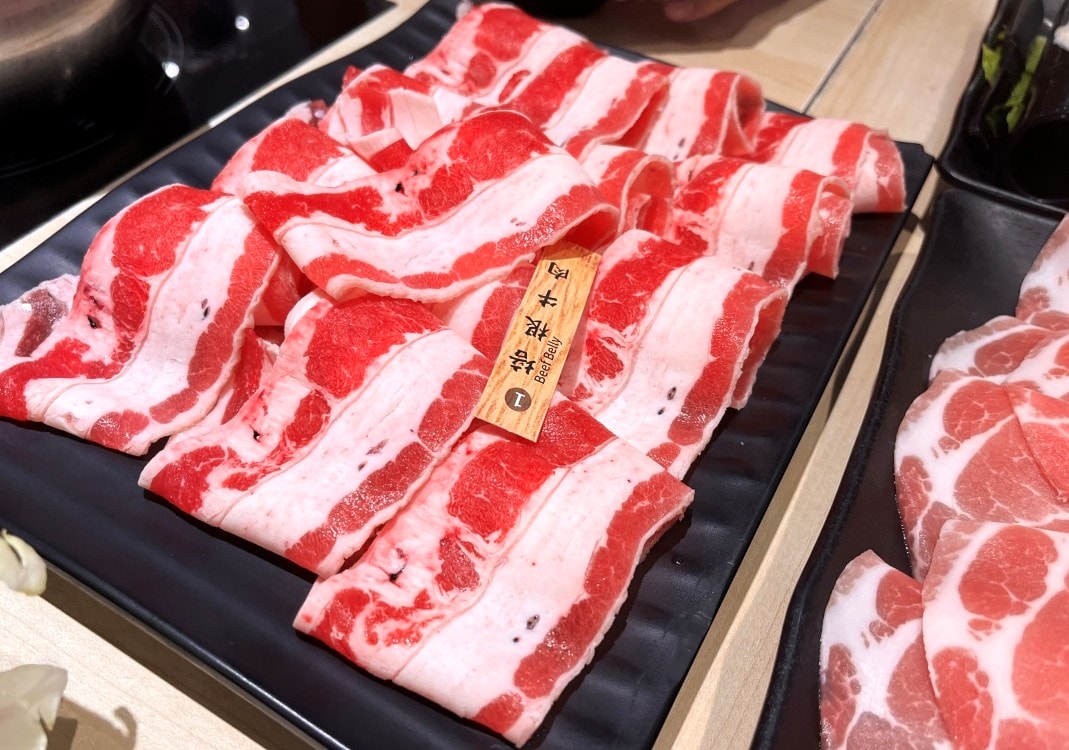 錢都 日式涮涮鍋 鳳山直營店 | 環境好菜盤精緻 | 高雄火鍋推薦